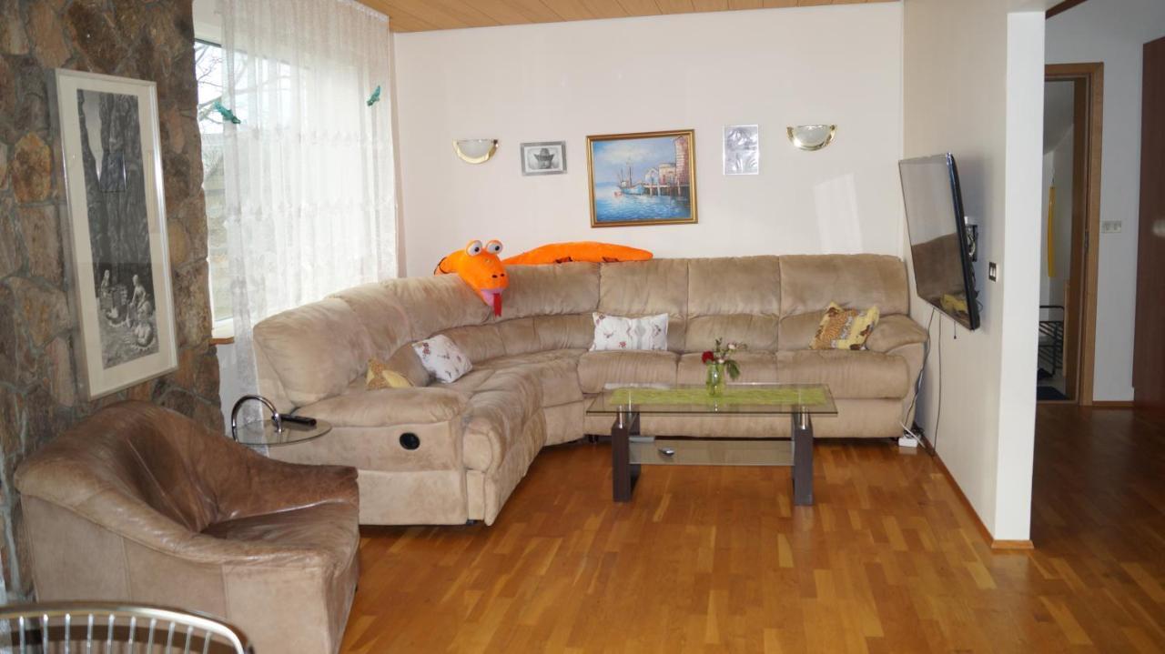 Twin Room With Shared Bathroom Njarthvik Екстериор снимка