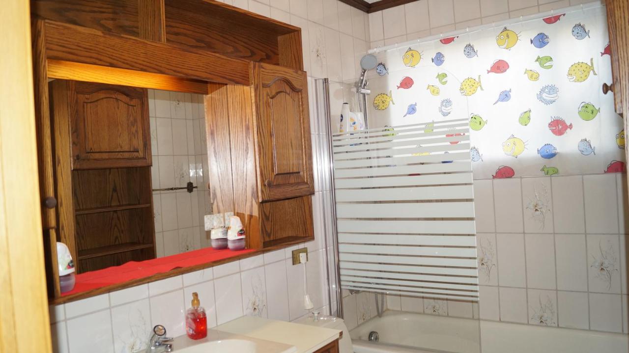 Twin Room With Shared Bathroom Njarthvik Екстериор снимка