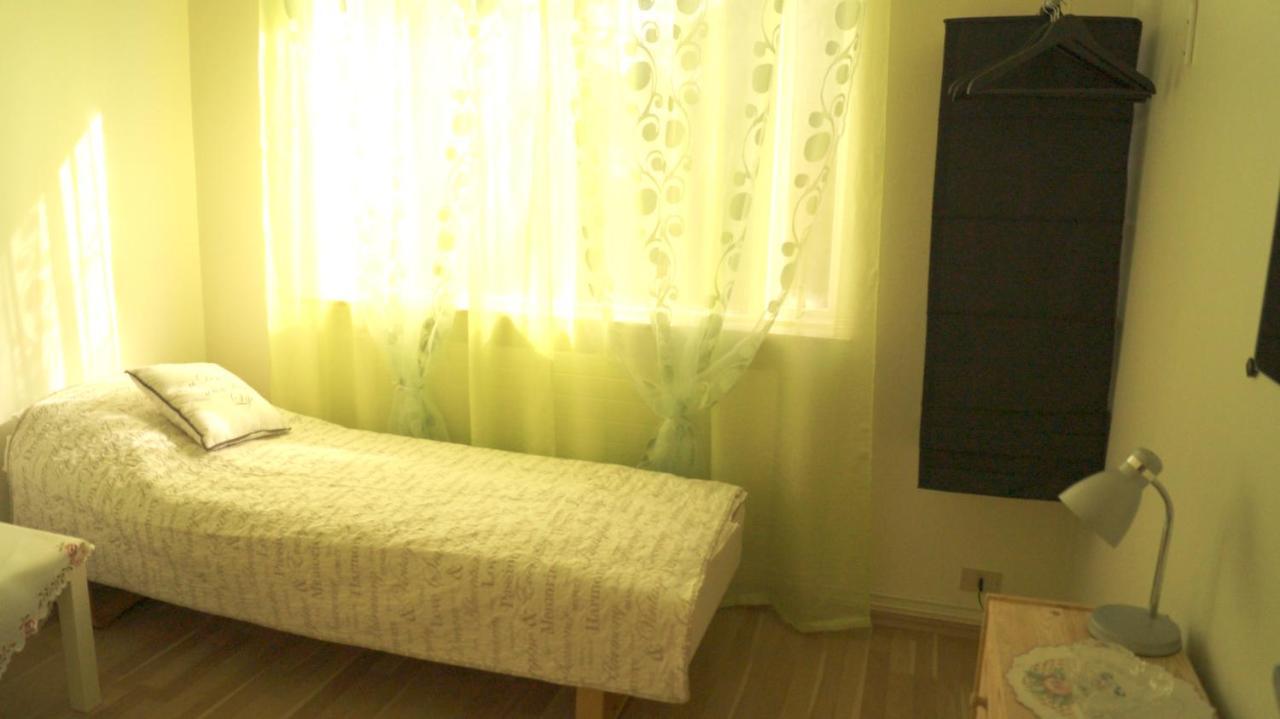 Twin Room With Shared Bathroom Njarthvik Екстериор снимка