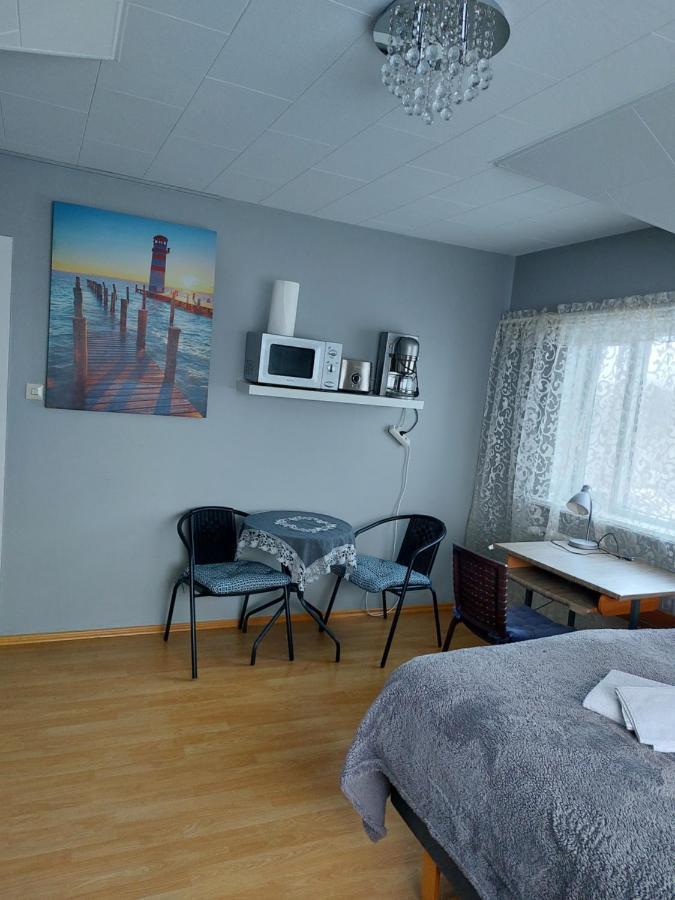 Twin Room With Shared Bathroom Njarthvik Екстериор снимка